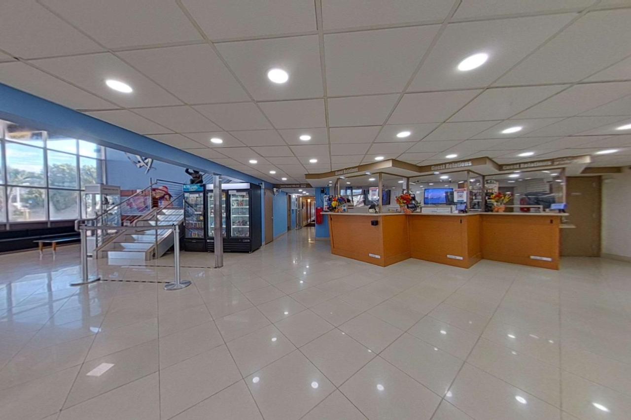 劳德代尔堡机场及邮轮码头罗德威旅馆及套房酒店 戴尼亚 外观 照片