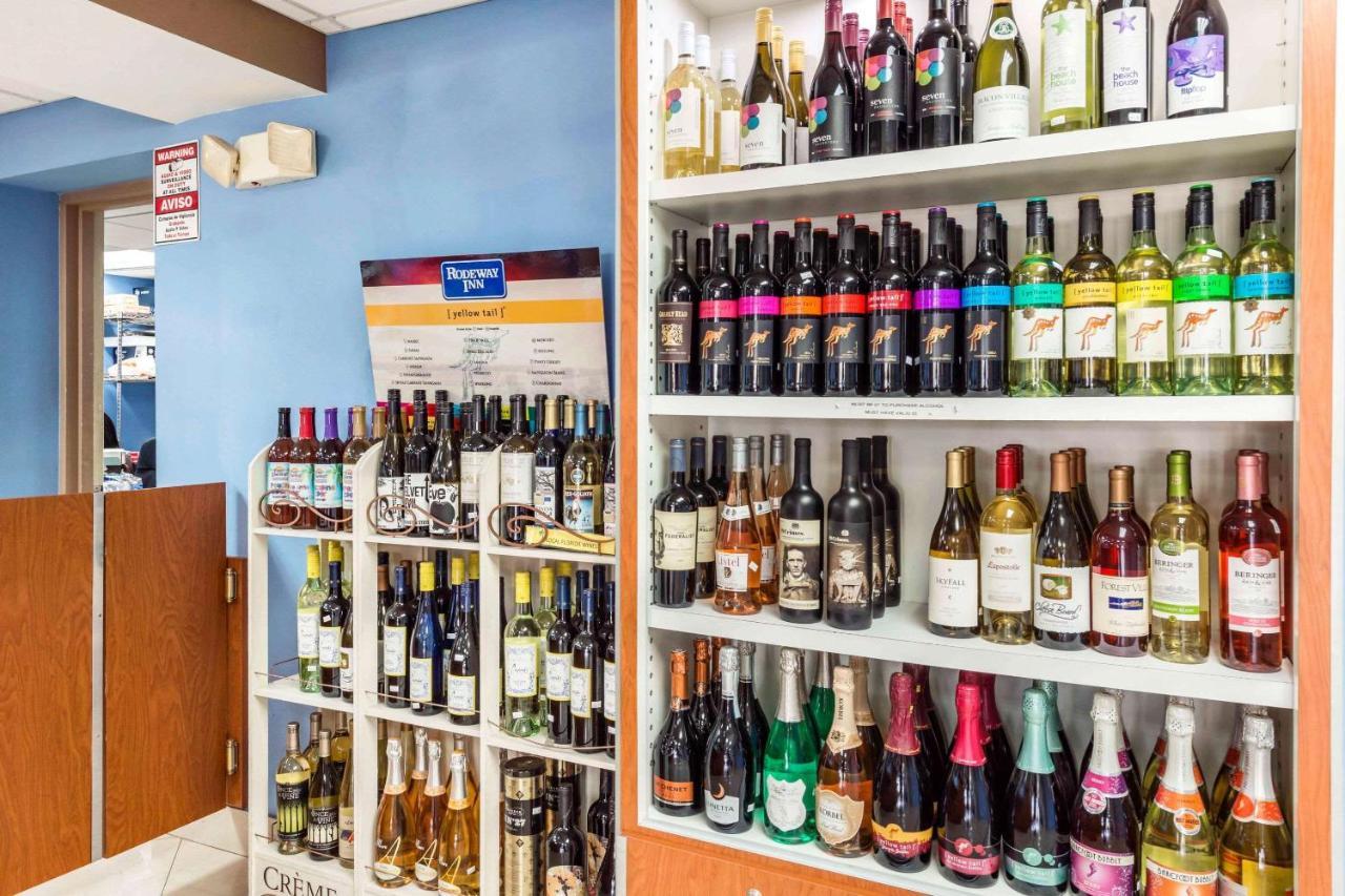 劳德代尔堡机场及邮轮码头罗德威旅馆及套房酒店 戴尼亚 外观 照片